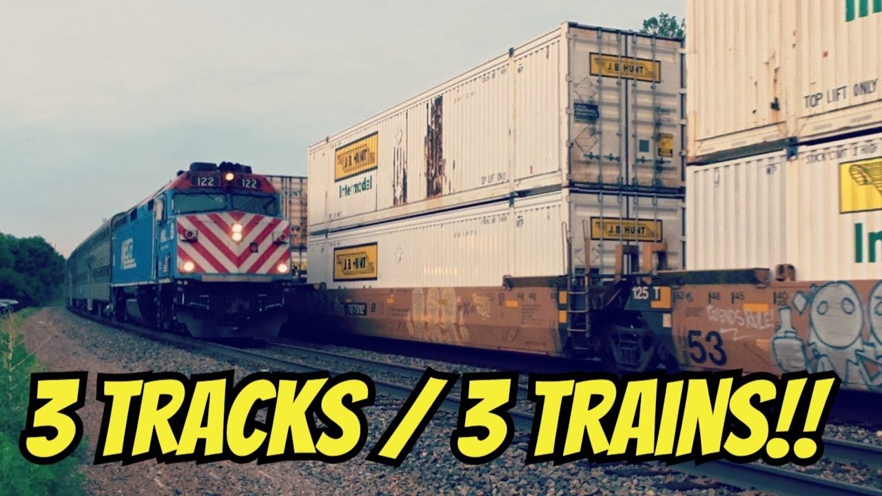 Triple Train Meet on BNSF Mainline! Freight, Two Metras All at Once in Lisle, Illinois