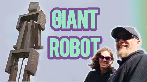 Giant Robot!|Interactive Sculpture in Missouri artist, country life, couple exploring