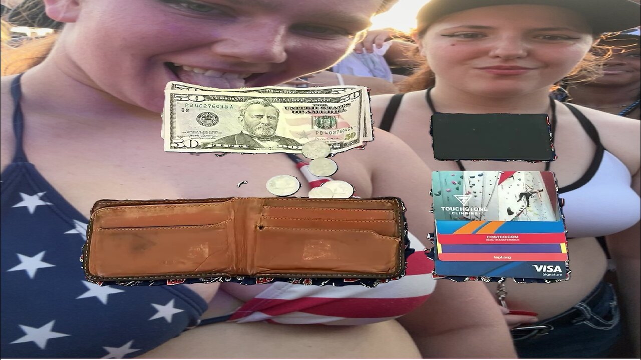 @CNN , flogging wallets, who the fuck uses wallets