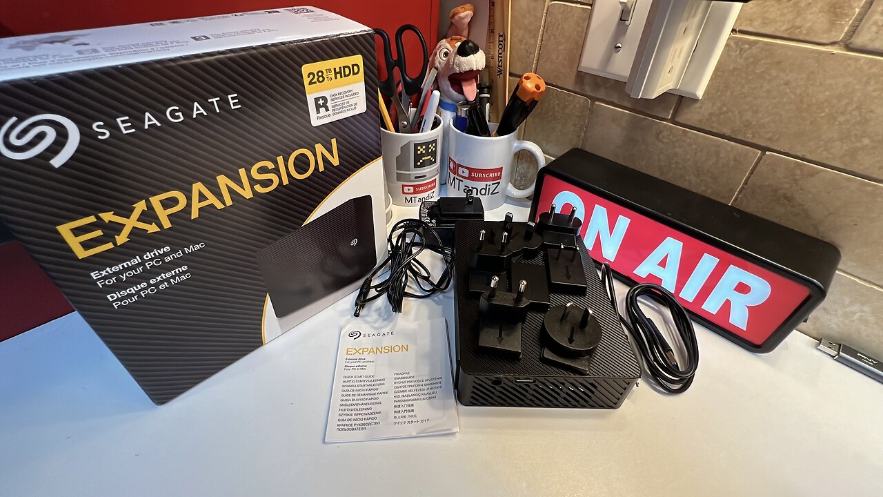UnBoXing Deatiled Look at Seagate Expansion 28TB External USB 3.0 Desktop Hard Drive STKP28000400