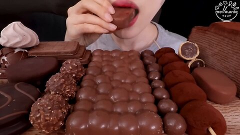 ASMR MUKBANG｜CHOCOLATE MARSHMALLOW KINDER RICE CAKE ICE CREAM SNACK 초코찰떡 마시멜로 디저트39 아이스크림 몰티져스 케이크먹방