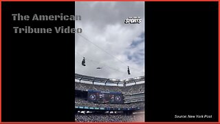 Crowd Goes Wild as Trump’s Marine One Helicopter Roars Over the MetLife Stadium Crowd