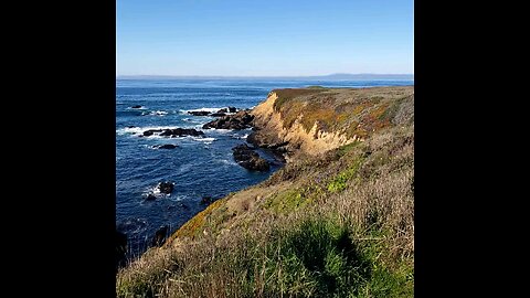 Pacific Ocean Bluffs in Fort Bragg California. Courtesy of Hidden Pines RV Campground. December 2025