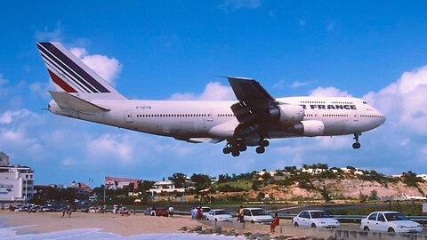 The Forgotten 747 - Boeing 747-300