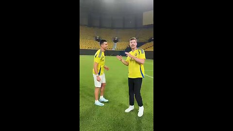 Ronaldo me teaches me how to siuu