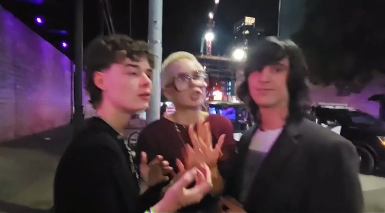 IP2 Stories - LilGMommy Picked On By SJWs And Cops