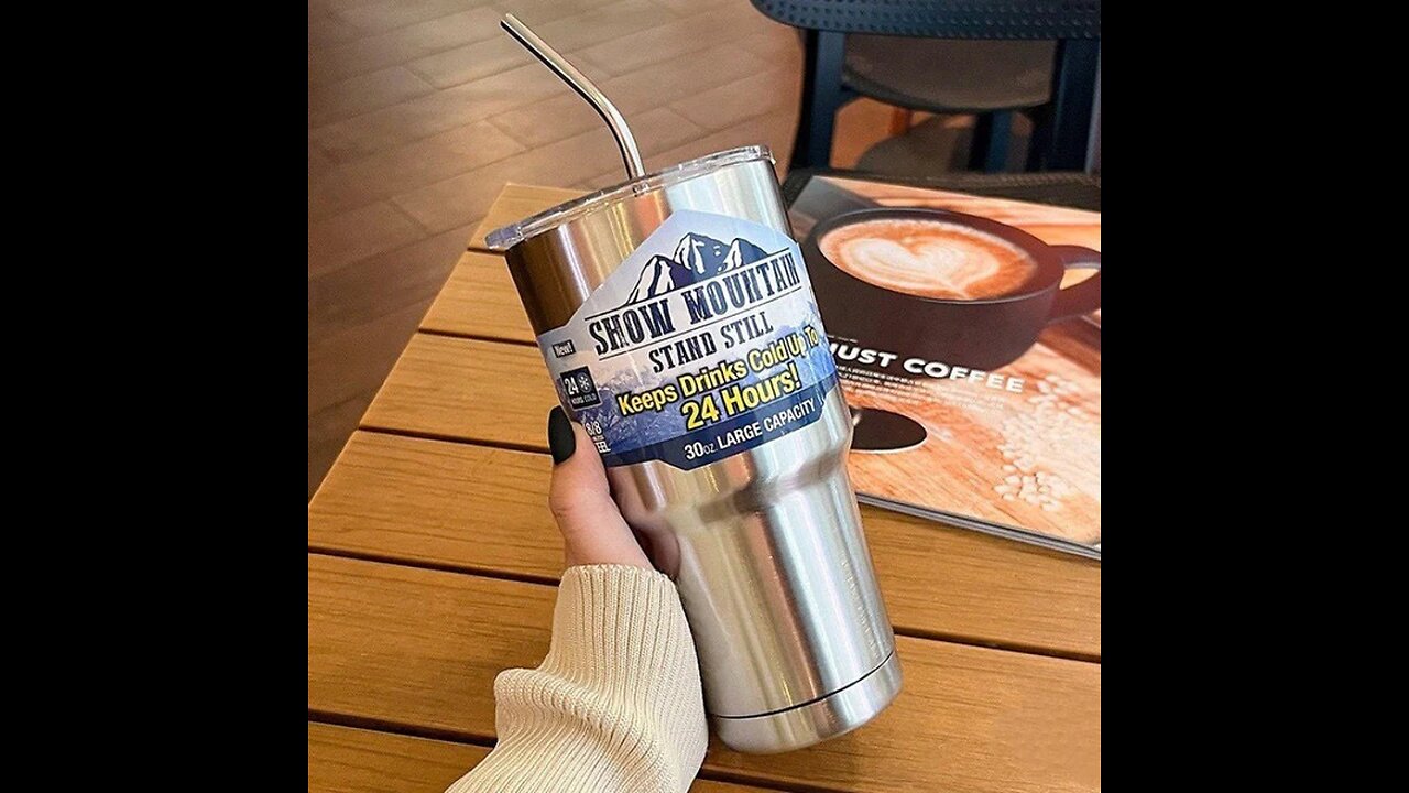 Large Capacity Stainless Steel Insulated Cup With High-Capacity Straw