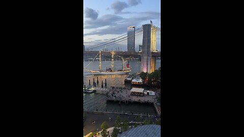BREAKING: A Mexican Navy ship has collided with the Brooklyn Bridge in New York City.