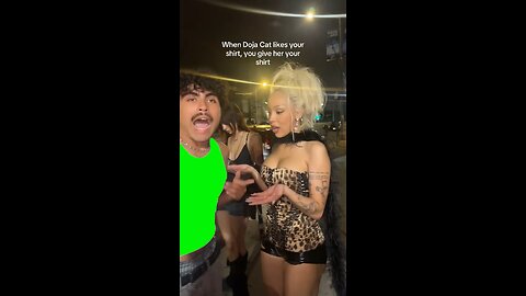 Fan Giving Doja Cat His Shirt | Green Screen