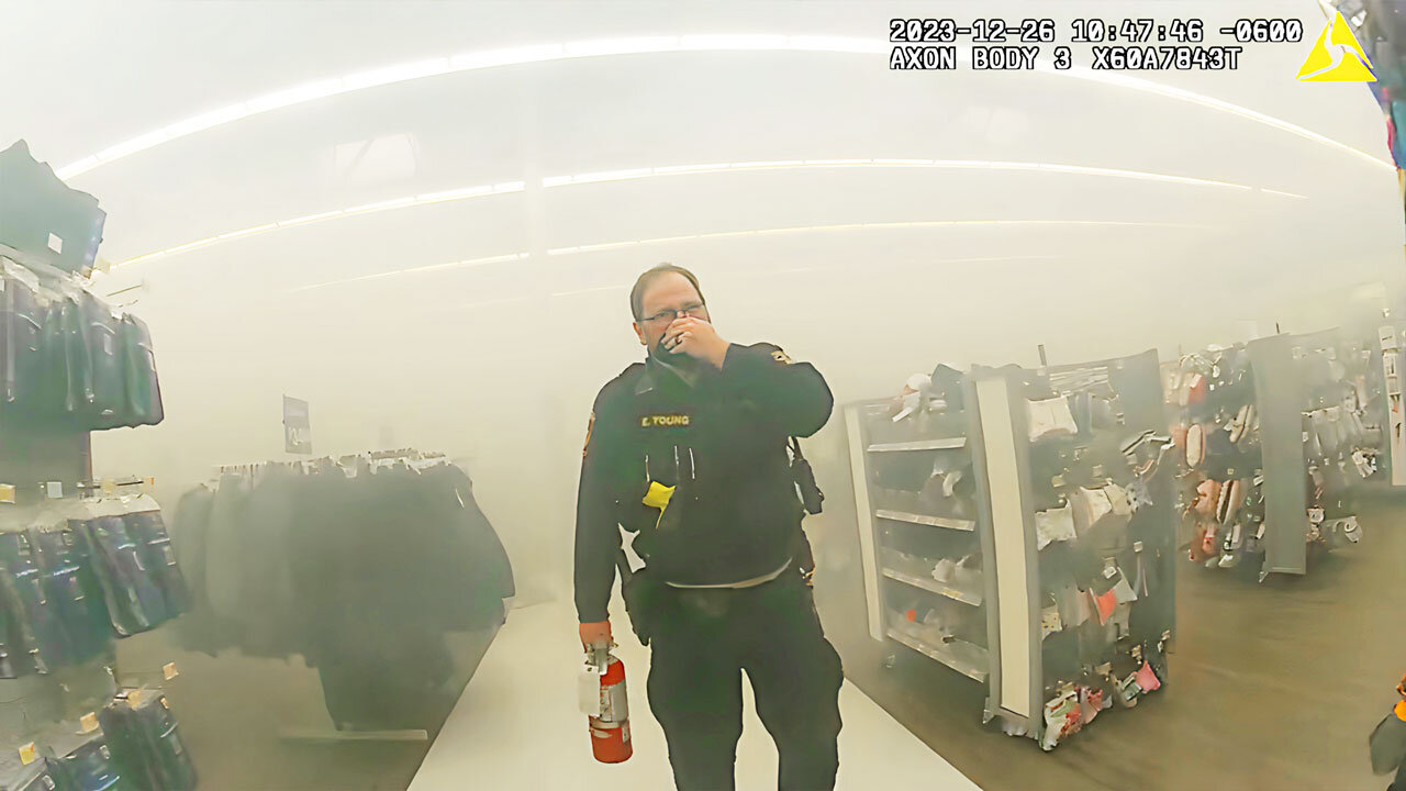How One Teen Cleared Out an Entire Walmart in 30 Seconds