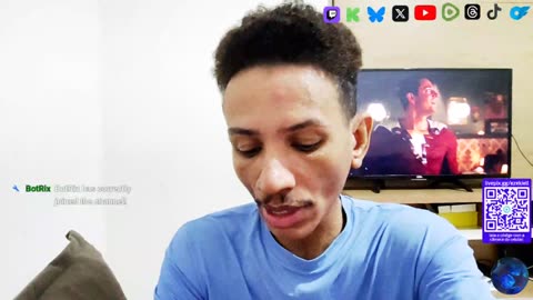 Reagindo no Twitch a um jogo de terror realista de um streamer.