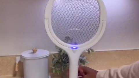 Rotating Head Electric Fly Swatter Racket Rechargeable Bug Zapper