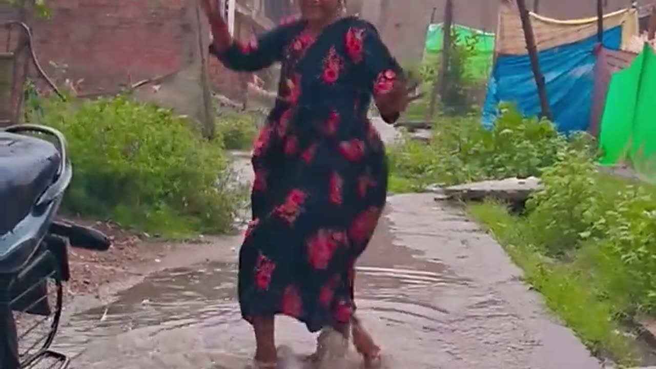 Tham Ke Baras O Jara Tham Ke Baras