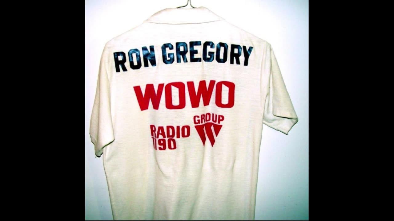 THE PAT WHITE SHOW announced that former WOWO radio great Ron Gregory has passed away.