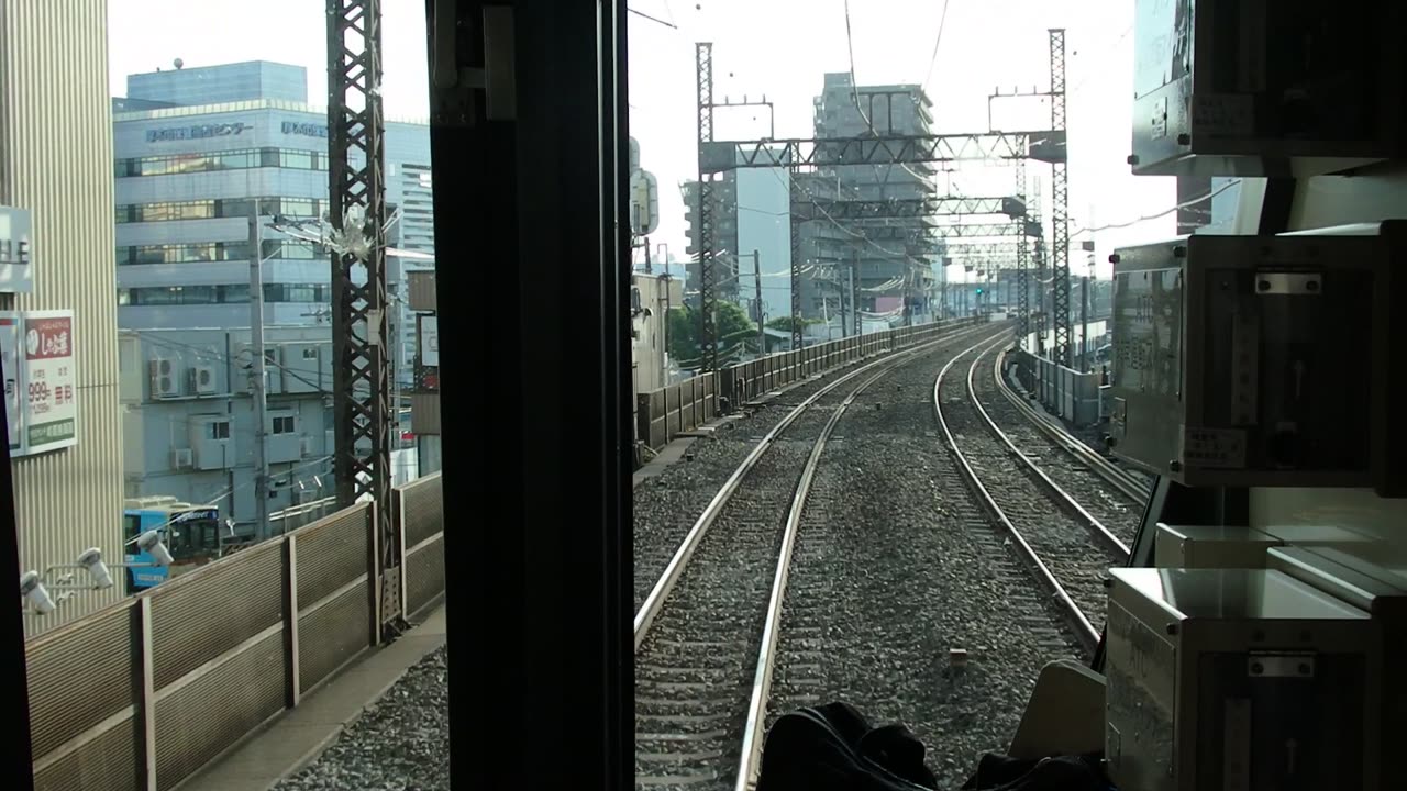 Early morning run between Atsugi to Ebina.