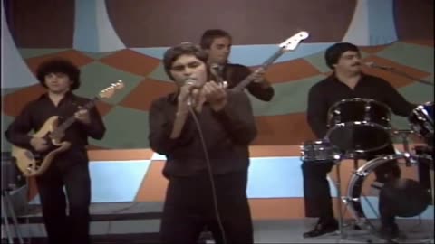 Leonardo Favio ~ Fuiste Mia Un Verano