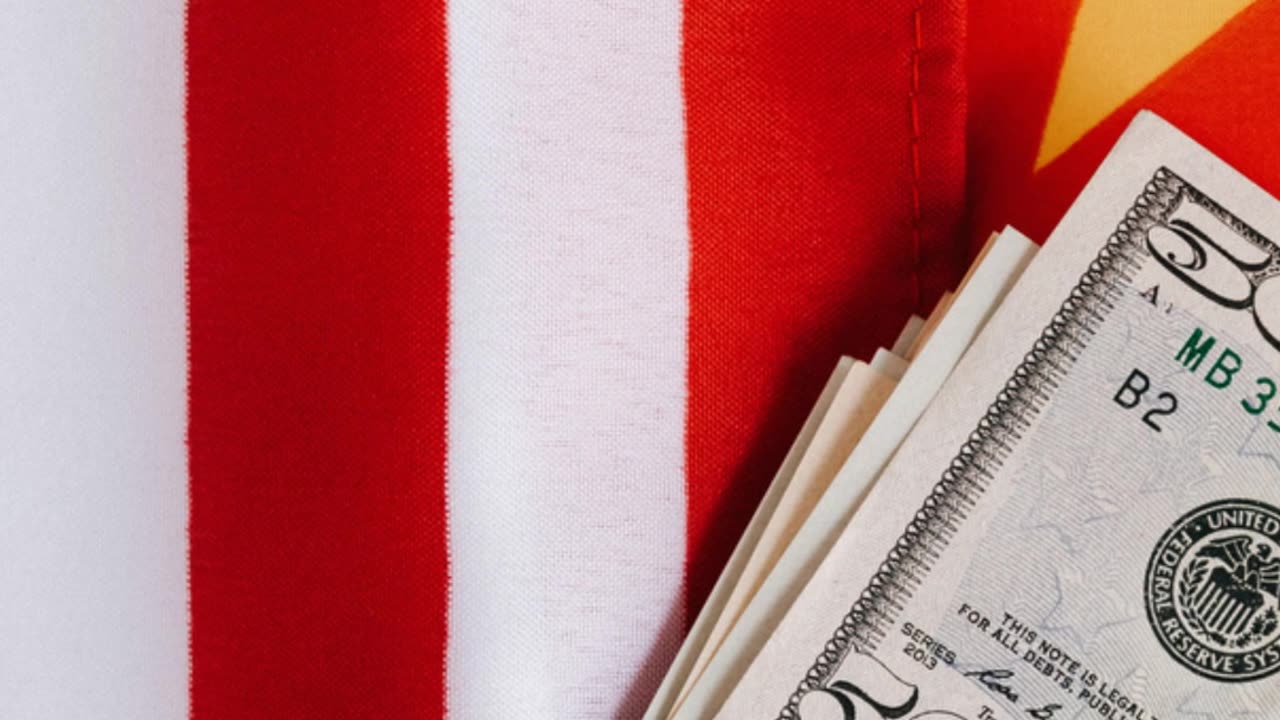 #IMFForecast #GrowthWithRisk #TradeTensions #GlobalEconomy #RedFlags