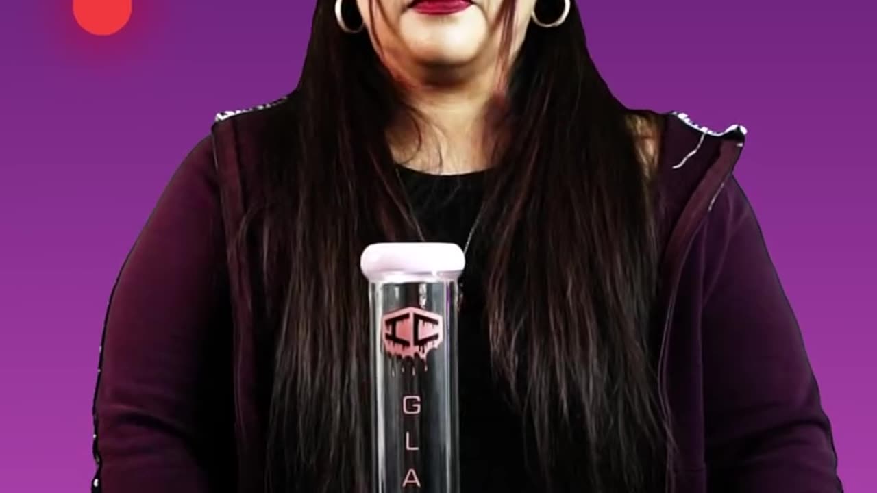 Level up your sessions with the IC GLASS Beaker with Round Base & Ice Pinch