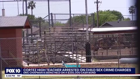 Arizona teacher smirks in court after he was arrest for allegedly ‘having s*x with