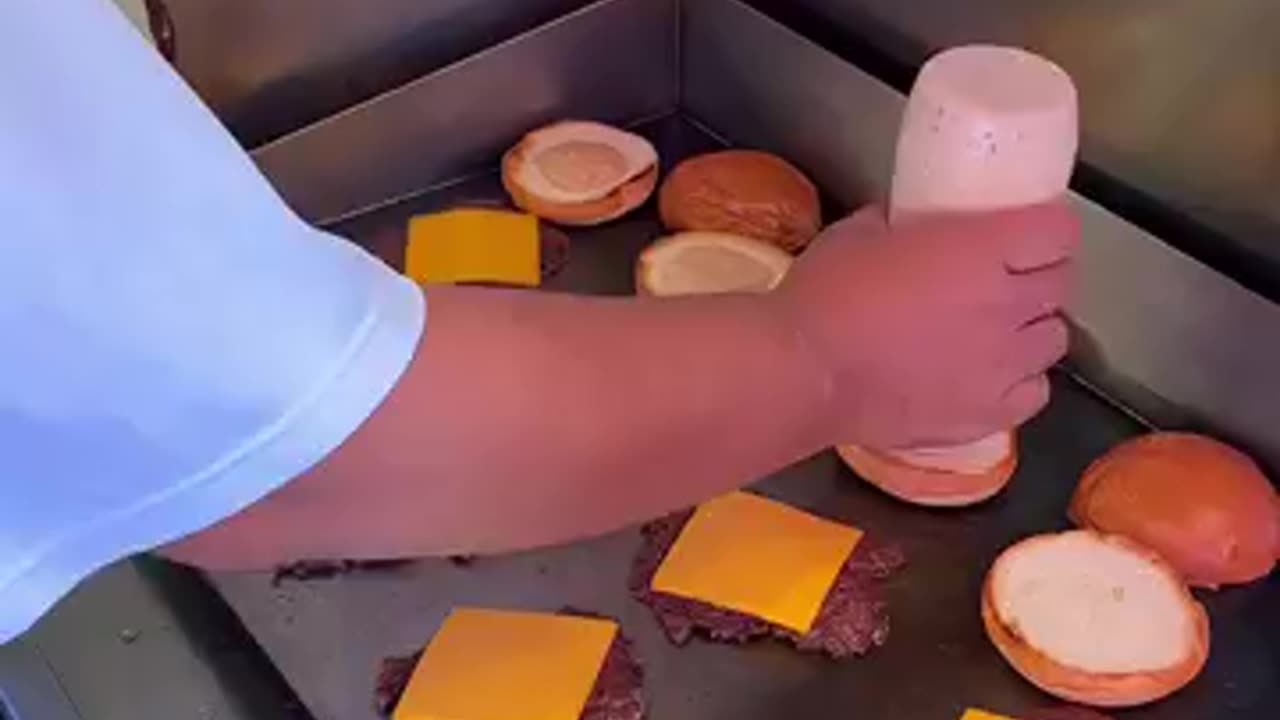 Japanese Cheese Hamburger🍔