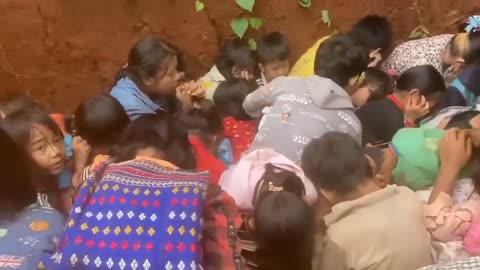 2025 The Civil War, Children flee bombing in Myanmar