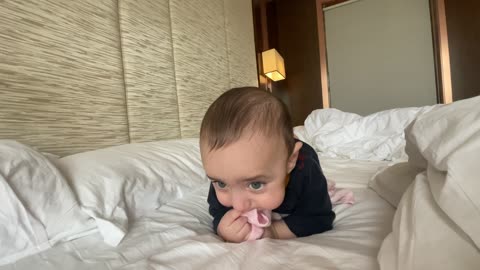 Baby’s First Words on the Bed | Family Vlog Precious Moment