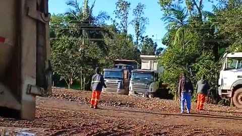 Hot air balloon goes down in Brazil