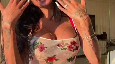 Mia khalifa