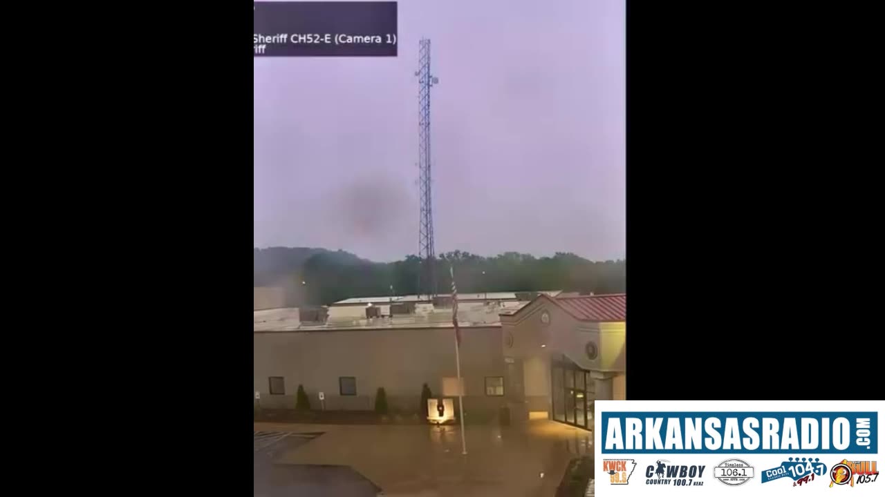 WATCH: Radio Tower Lighting Strike Caught On Camera By Police In Arkansas