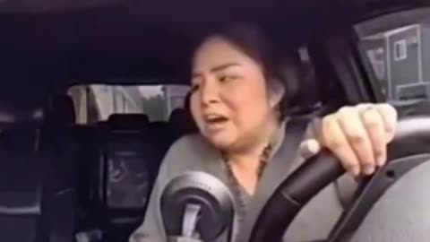 On your phone for 5 seconds while driving is crazyyyyy - CRASH