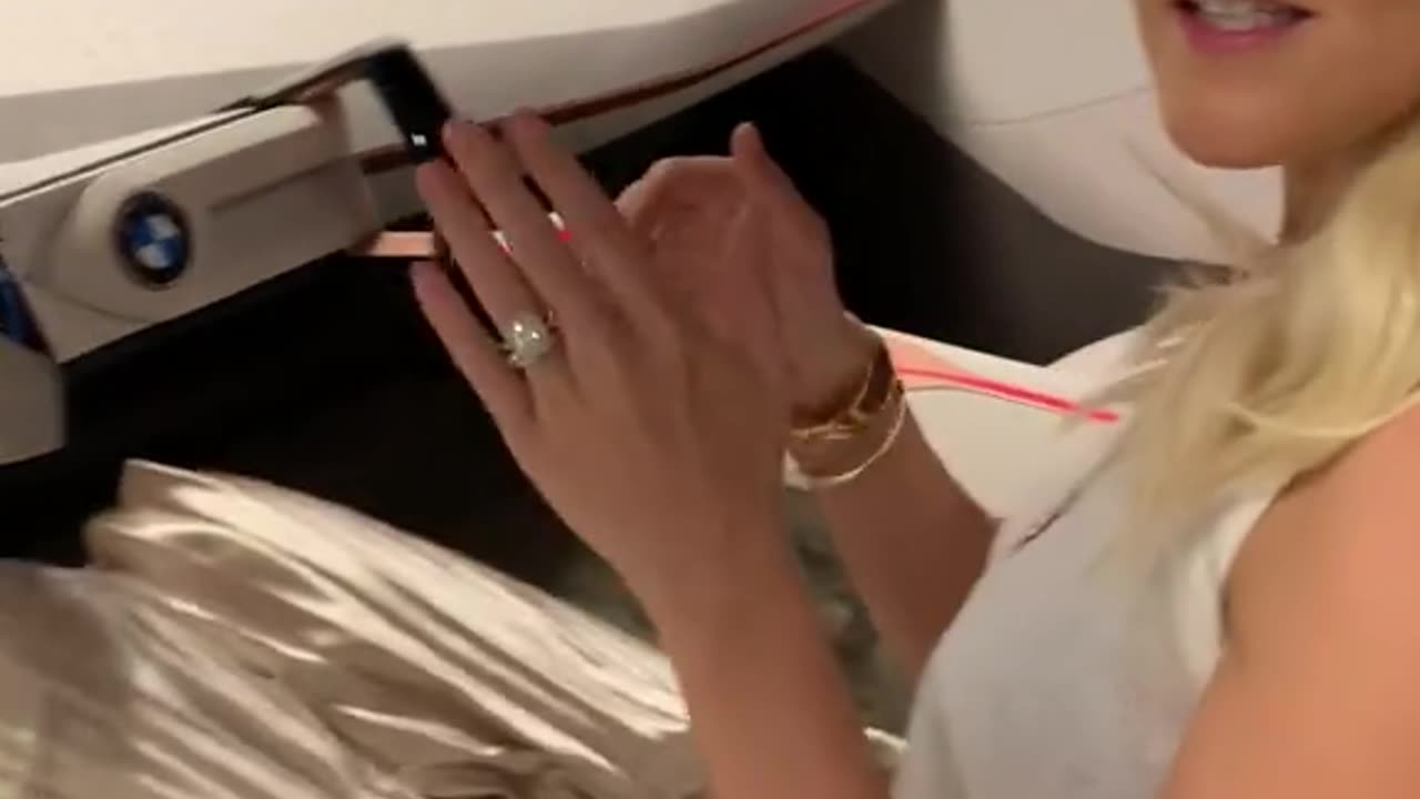 This BMW concept is literally ALIVE…🤯🔥 #BMW #concept #supercar