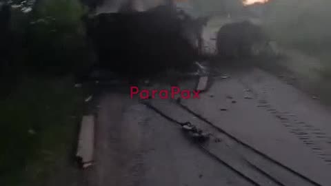 Large Russian Column Including Heavy Guns and Support Vehicles Caught Out in the Open