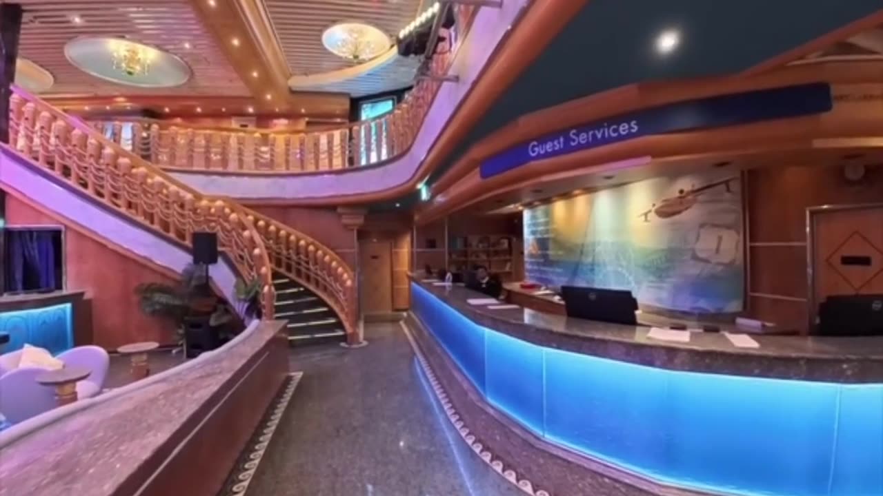 Shore Excursion at MAS Islander Deck 2