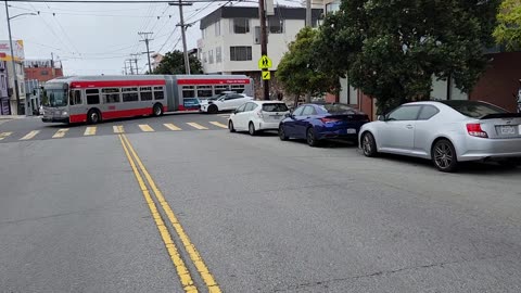 Waymo Collides with SFMTA Muni Bus