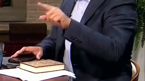 Christians EXPOSE Quran as UNREADABLE & CONFUSING