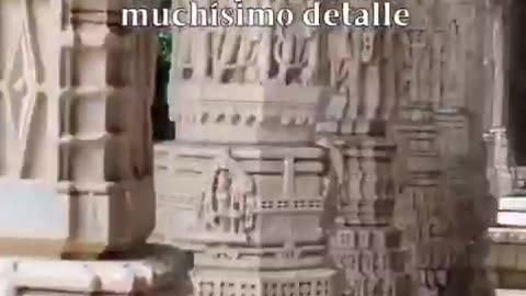 DETTAGLIATO TEMPIO INDIANO IN MARMO, CI VOGLIONO FAR CREDERE CHE L'HANNO EDIFICATO I PRIMITIVI