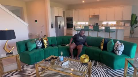 MAMADEE SMELLING LIKE TUNA FISH PRANK ON PAPA E *HILARIOUS*