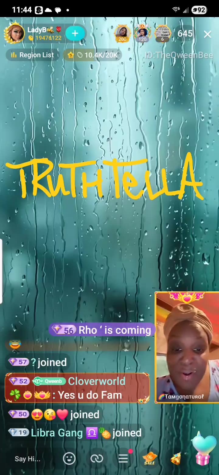 FAMGONATURAL TALKING TO LADYBEE BEFORE MRS THERESA GOT HER TO LEAVE