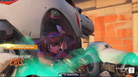 Why do people just stand still waiting for a SUPPORT to heal them?
