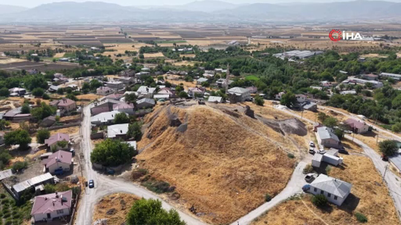 Tadım Kalesi'nde 'Roma kral veya soylu yolu' keşfedildi