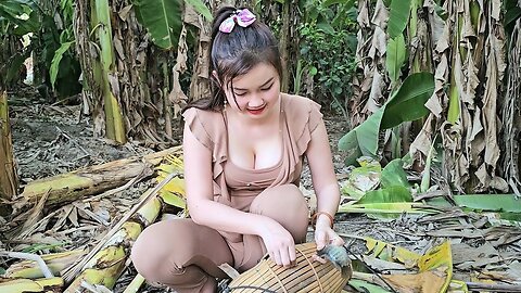 Making your way through the bamboo forest to catch delicious fish on high tide day