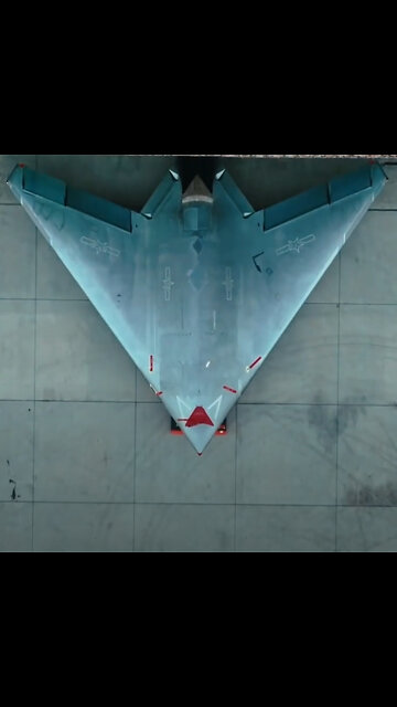 China muestra por primera vez su dron furtivo en pleno vuelo