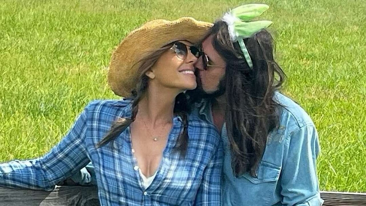 Cyrus Confirms Hurley Romance