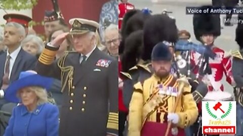 🚨 BREAKING: Adorable moment Prince Louis plays with Prince William’s uniform as King shares blanket with veter.. || @Ivanka25