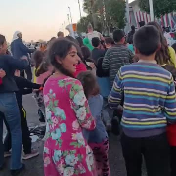 Leisure activities for Syrian children performed by Russian military