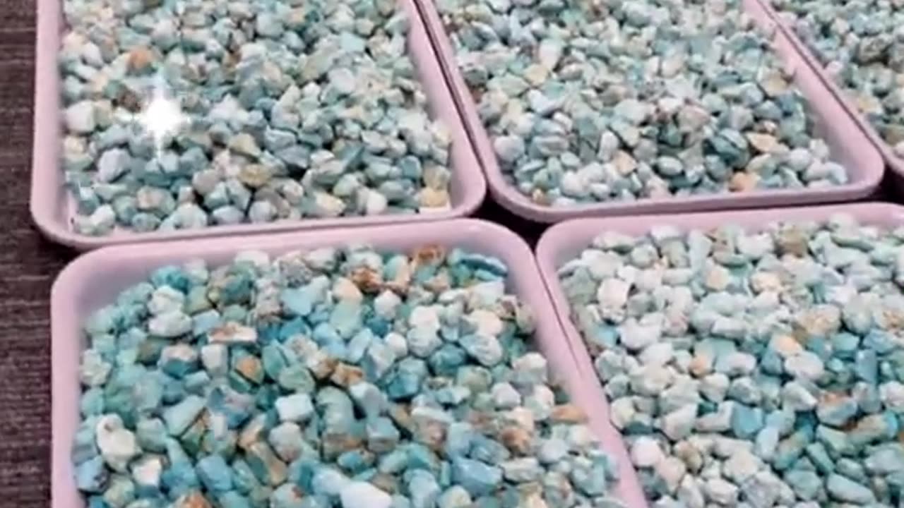 250502-15 Selected natural raw turquoise wool material