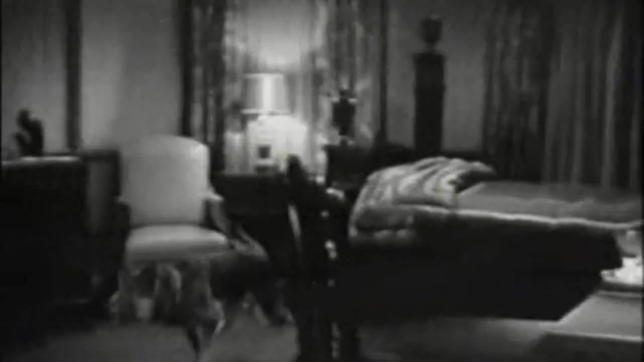 Eyes in the Night (1942)
