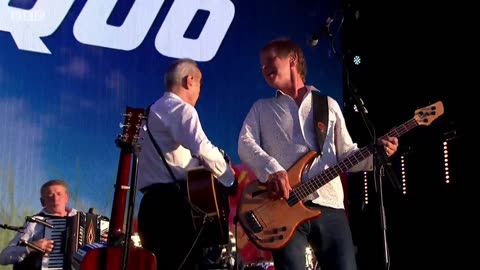 Rockin' All Over the World (John Fogerty cover) - Status Quo (live)