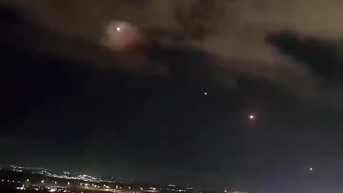 Iranian hypersonic Missile strikes Tel Aviv, Israel