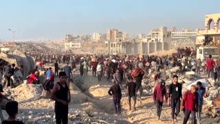 Gazan mother risks life on failed trip to find food for her kids